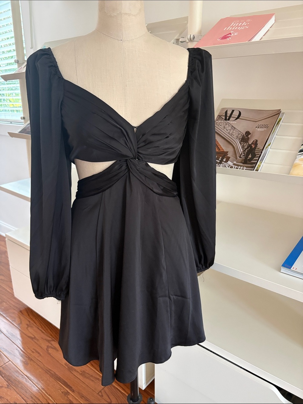 ASTR Black LBD Dress✨ Gorgeous on✨